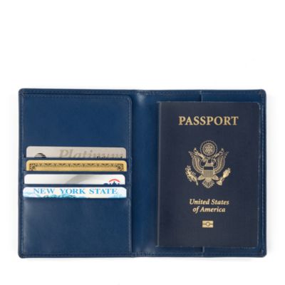 Gift with any $300 Travelpro purchase!