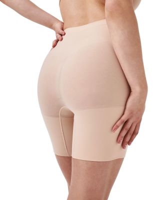 SPANXsculpt™ Seamless Power Mid-Thigh Short