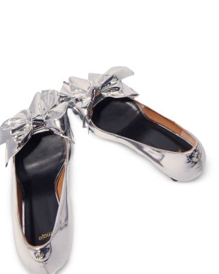 Women's Leather Pumps with Bow Detail