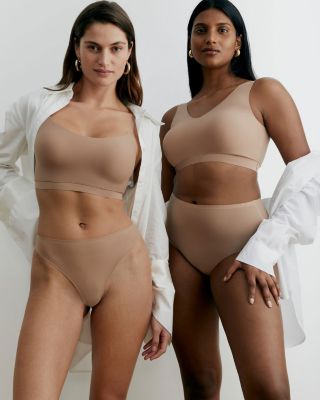 Soft Stretch One-Size Seamless Briefs