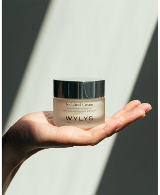 Nightinol Cream & Sage Verte Makeup Bag