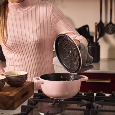 Enameled Cast Iron 5 Qt. Essential French Oven