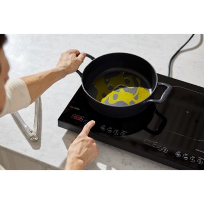 12" Enameled Cast Iron Skillet with Lid