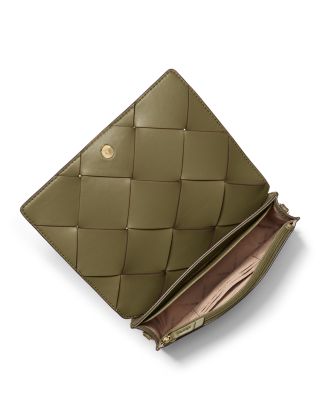 Jet Set Flap Chain Medium Crossbody