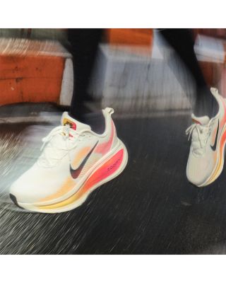 Women's Vomero 18 Sneakers