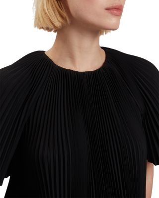 Agara Pleated Short Sleeve Blouse