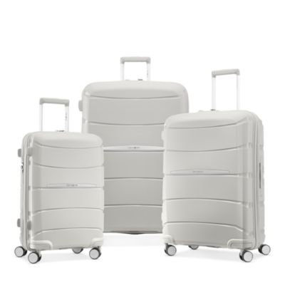 Outline Pro Carry-On Spinner Suitcase