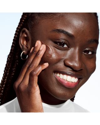 Even Better Clinical Vitamin Makeup SPF 45