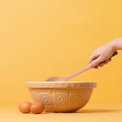 Set of 2 Mixing bowls + Batter Bowl Set