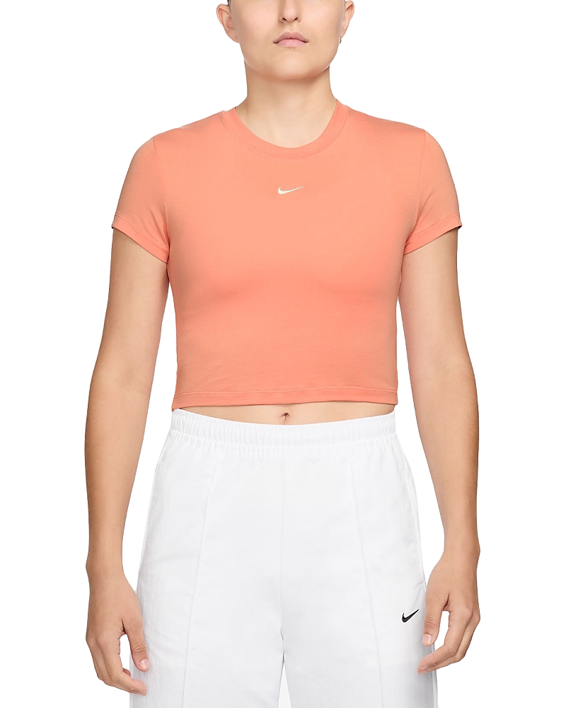 Nike Relaxed Cropped Tee