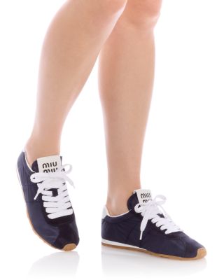 Women's Low Top Sneakers 