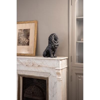 Majestic Lion Sculpture