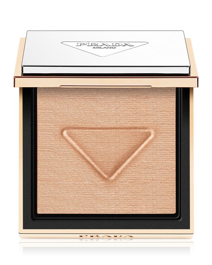Light Glowing Highlighter Powder