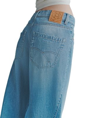 Low Rise Wide Leg Jeans in Light Blue
