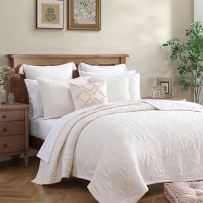 Medallion Floral Quilt Set, Full/Queen
