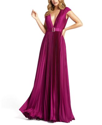 Mac Duggal - Pleated Plunge Neck Belted Satin Gown