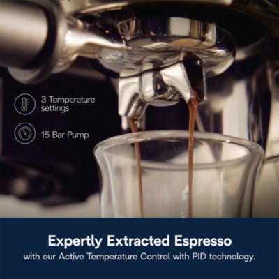 La Specialista Touch Espresso Machine with Cold Brew and Automatic Frothing