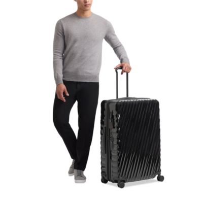 19 Degree Extended Trip Expandable 4-Wheel Packing Case