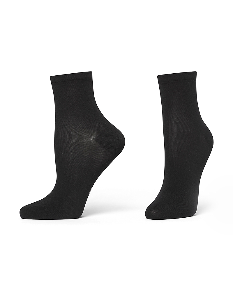Hue Sleek Lightweight Crew Socks In Black