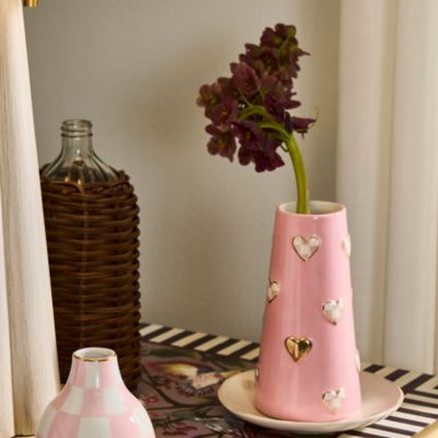 Rosy Check Short Heart Vase