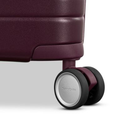 Virtuosa Expandable Carry On