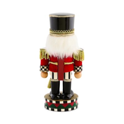 Highland Short Nutcracker