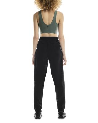 Core 2-in-1 Cropped Top