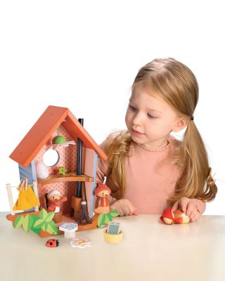 Robin's Nest Box - Ages 3+