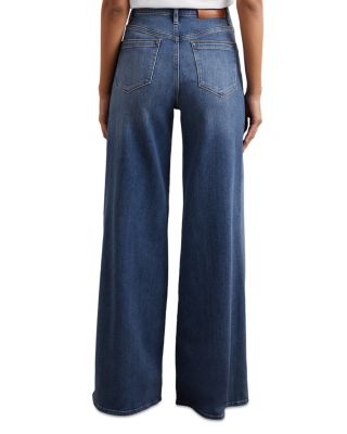 Petites Bella Wide Patch Pocket Jeans in Mid Blue