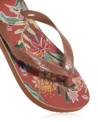Women&#39;s Farm Delicate Flowers Flip Flops