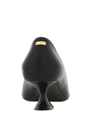  Women&#39;s Midnight Step Pump In Leather