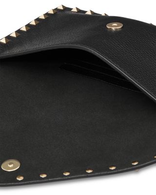 Medium Rockstud Pochette Wristlet