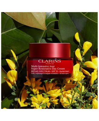 Super Restorative Day Moisturizer SPF 15 Sunscreen 1.7 oz.