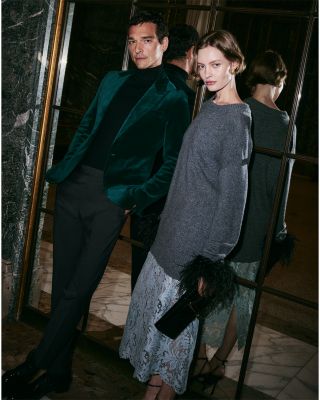 Apsara Peak Lapel Velvet Blazer