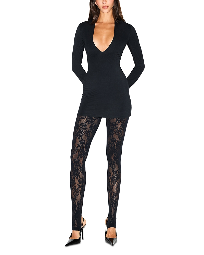 Skims Smooth Layers In Black