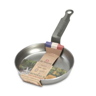 Mineral B 5.5" Carbon Steel Egg & Pancake Pan