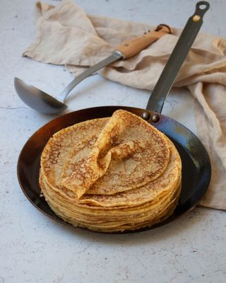 Mineral B 9.5" Carbon Steel Crepe and Tortilla Pan