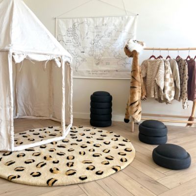 Leopard Rug 46.8" x 46.8"