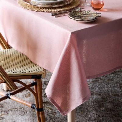Berry Scallop Tablecloth, 60" x 120"