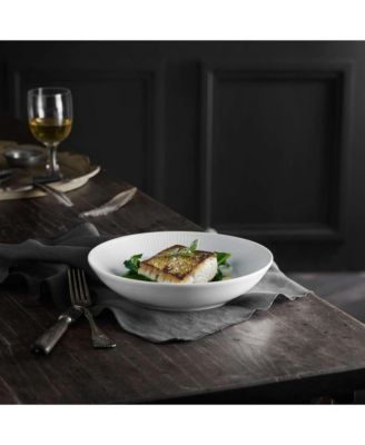Plisse Dinnerware Collection