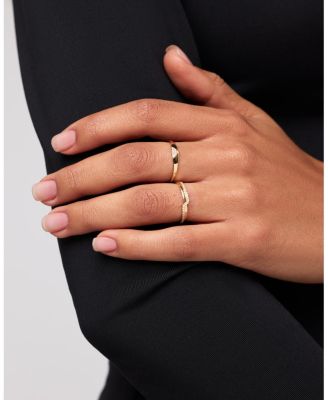 Solid Yellow Gold Lab-Grown Diamond Trillion Signet Ring