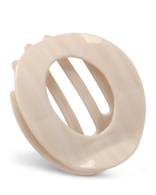 Quiet Luxury Flat Clip