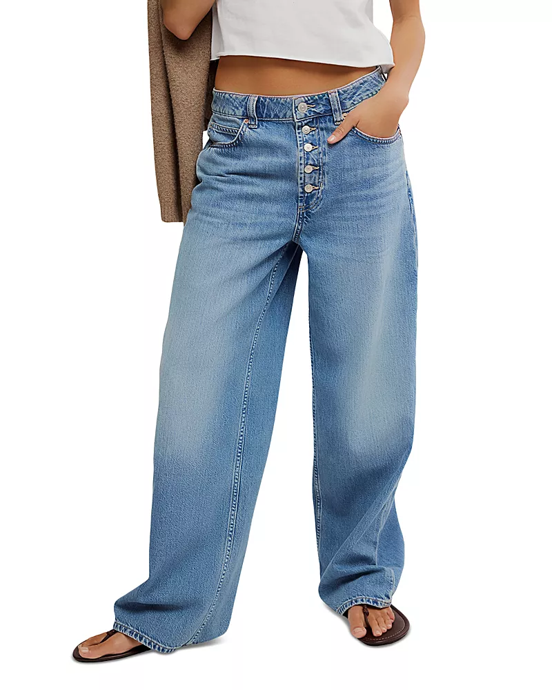 Free People Nia Boyfriend High Rise Jeans in Friday