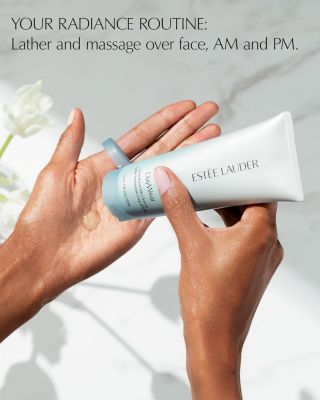 DayWear Glow Boost Jelly Cleanser 4.2 oz.