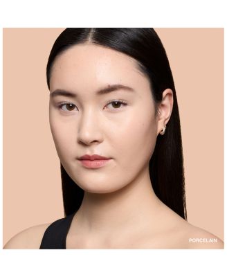 Weightless Skin Oil Controlling Foundation SPF 15 with Hyaluronic Acid