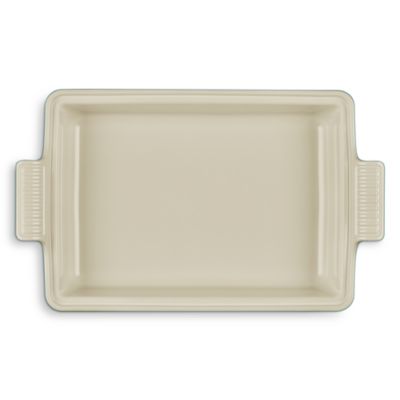 Stoneware 4 Quart Covered Rectangular Casserole
