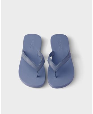  Men's Brushed Leather Flip-Flops