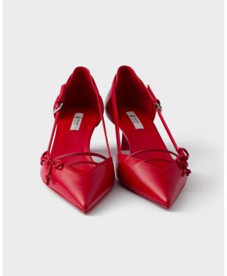  Women's Open-Side Leather Pumps