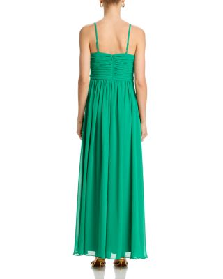 Sweetheart Spaghetti Strap Pleated Gown
