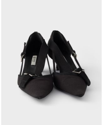  Women's Canvas Pumps